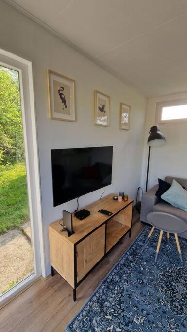 Tiny House "De Veenpolder" De Veenhoop Экстерьер фото